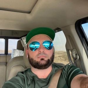 Meet your Posher, Victor